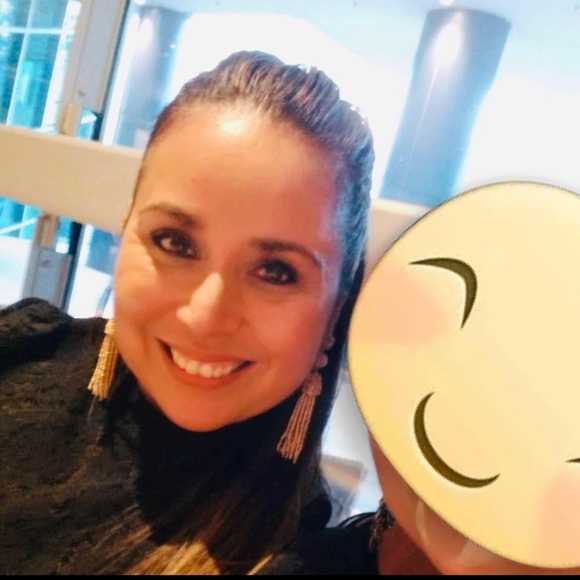 Meet your Posher, Kristie - Picture 1 of 1